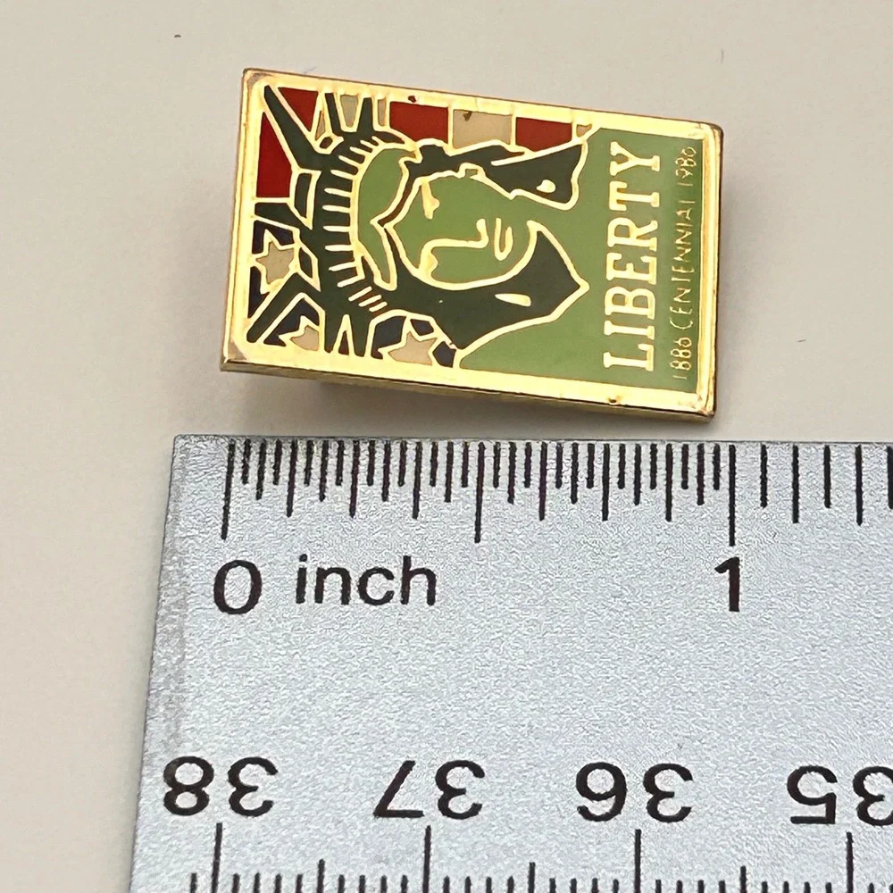 Vintage Statue of Liberty Centennial 1886-1986 Enamel Pin Weineroff Enterprises